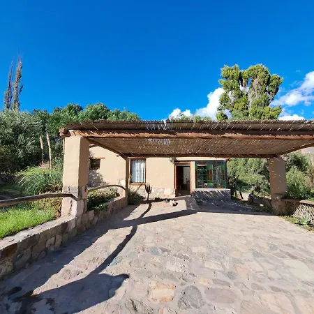 Casa En Tilcara Con Hermosa Galeria Exterior photo