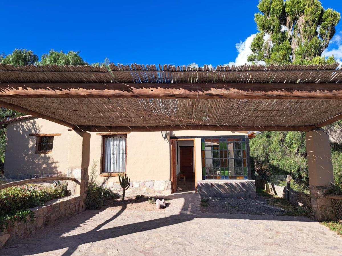 Casa En Con Hermosa Galeria * Tilcara